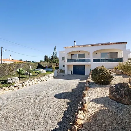 Sea Breeze Villa *